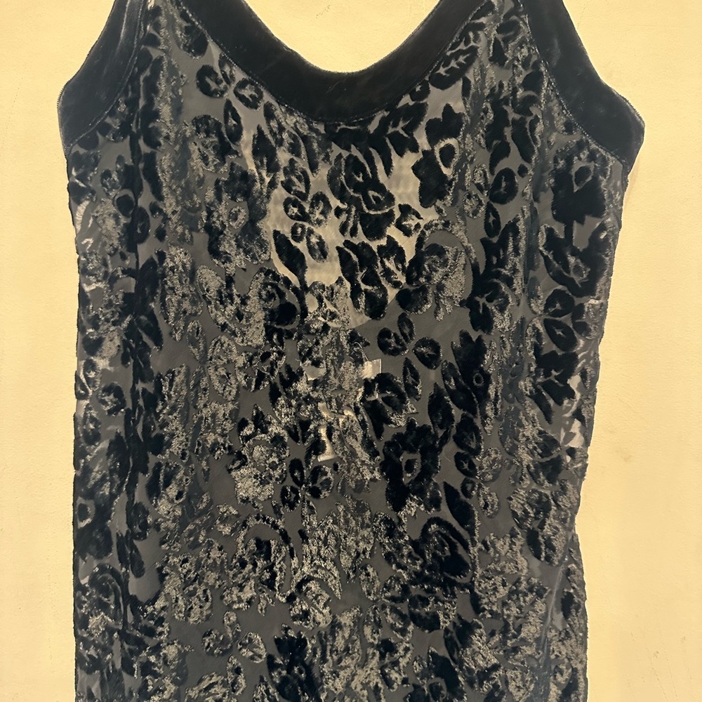 Vintage Victoria’s Secret Black Velvet Burnout Slip Small - Picture 8 of 10